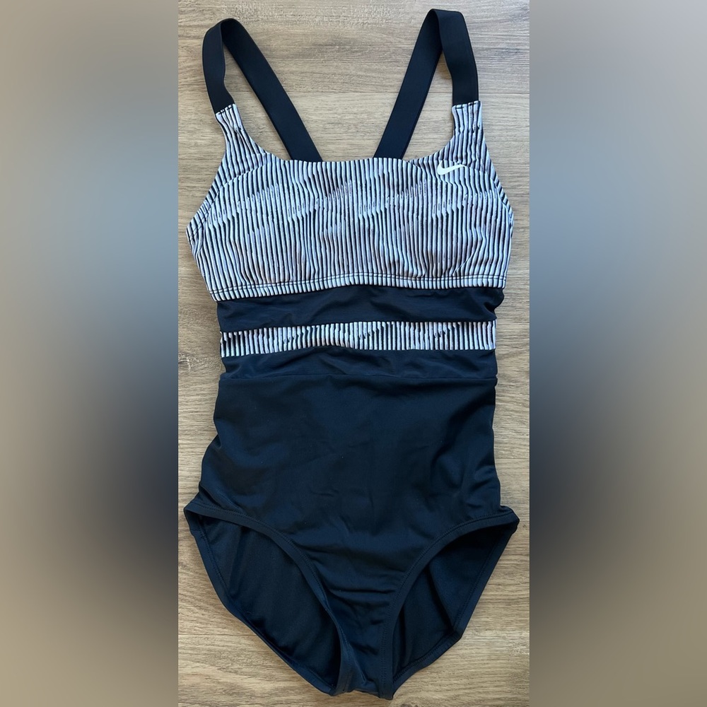 Women’s Nike One Piece Swimsuit with Mesh Detail Black White, Size Small